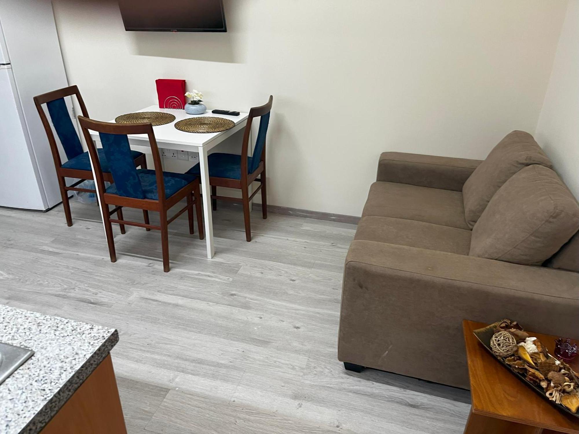Xanthis Hostel Nicosia City Centre 외부 사진